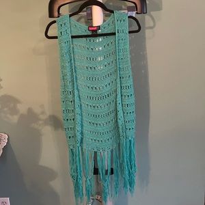 Nothing wrong with the vest, barely used.